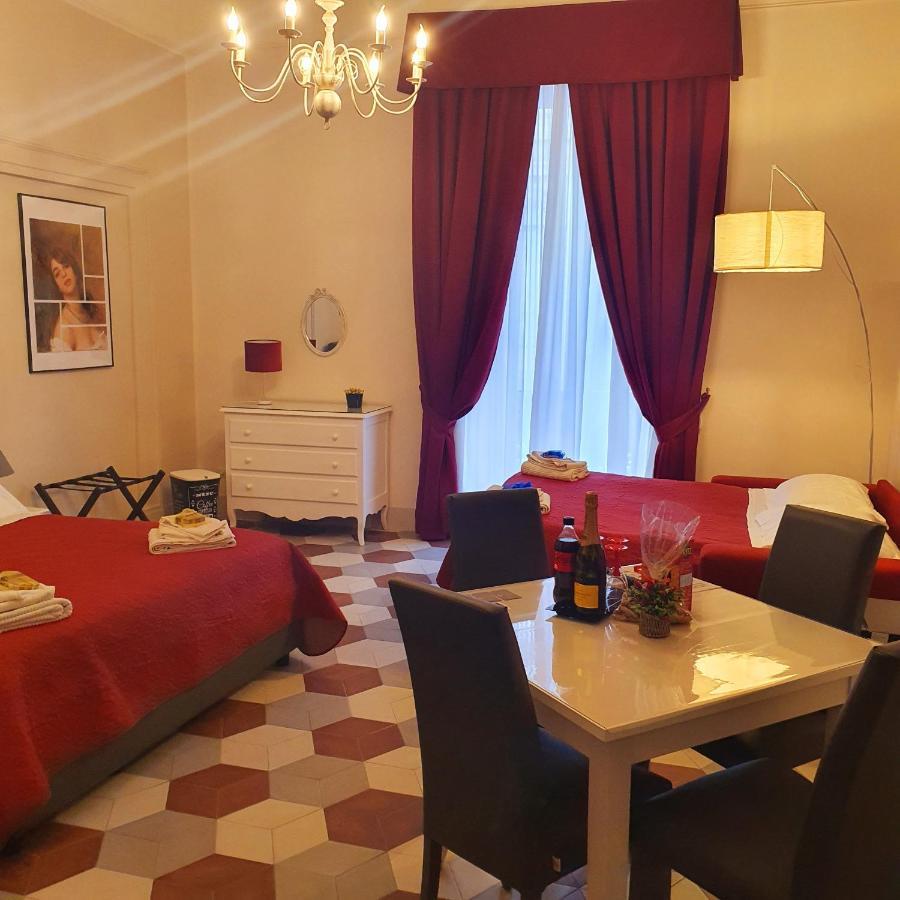 Отель Foriart Relais Неаполь Экстерьер фото